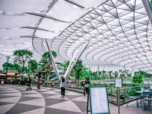 Shopping mall atrium